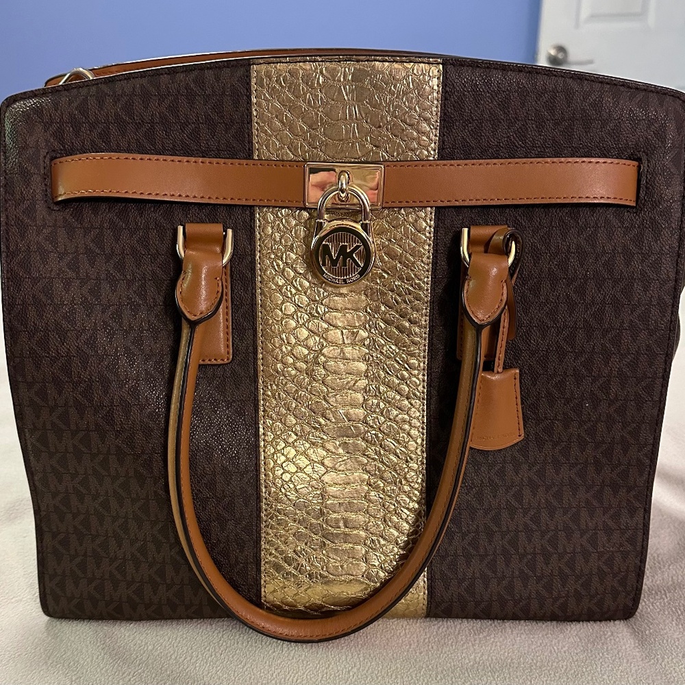 ✨🐍 VGUC Michael Kors Large Satchel with Metallic Snake Print Embellishment 🐍✨